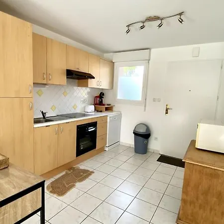 Maison Pour 6 Personnes Avec Garage Et Jardin * لو كْروتْوَ