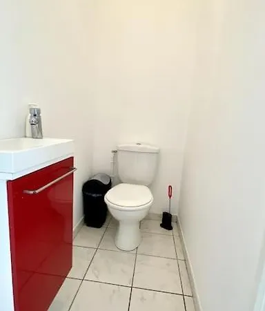 Maison Pour 6 Personnes Avec Garage Et Jardin لو كْروتْوَ