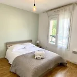 Maison Pour 6 Personnes Avec Garage Et Jardin بيت للعطل