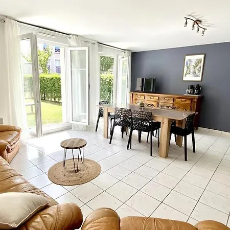 Maison Pour 6 Personnes Avec Garage Et Jardin *